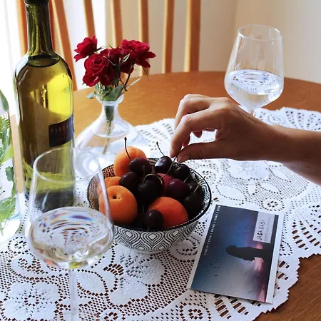 Rustic Refuge Glamping With Hot-Tub And Sauna - Two Bedroom Apartment With Terrace Lejlighed