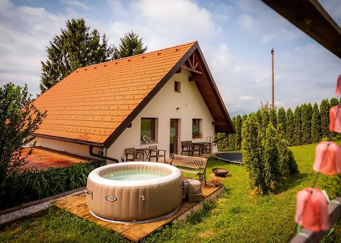 Rustic Refuge Glamping With Hot-Tub And Sauna - Two Bedroom Apartment With Terrace * Zreče
