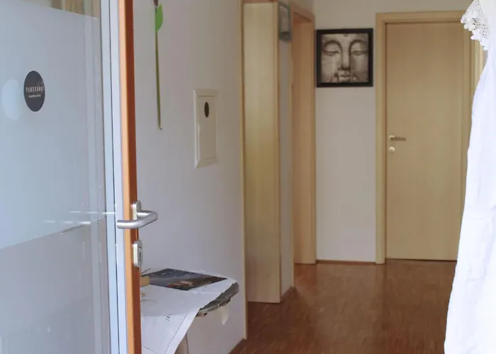 Rustic Refuge Glamping With Hot-Tub And Sauna - Two Bedroom Apartment With Terrace Apartament *